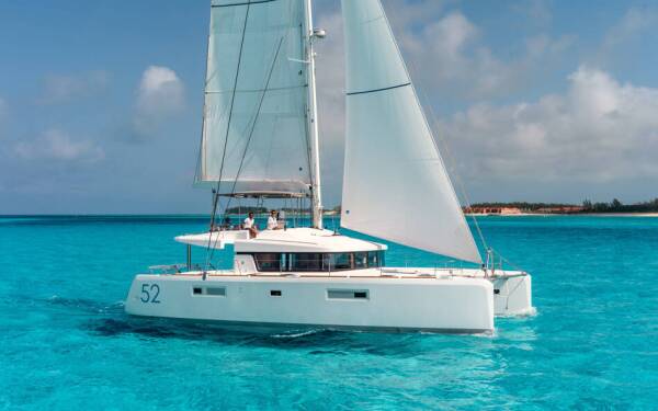 Lagoon 52 VELAR